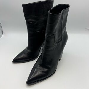 Mark Fisher Women’s Western Style Black Leather Ankle Boots Pointed Toe Sz 6M